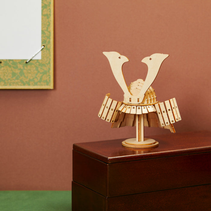 Wooden Art wa-gu-mi Kabuto Memo Stand