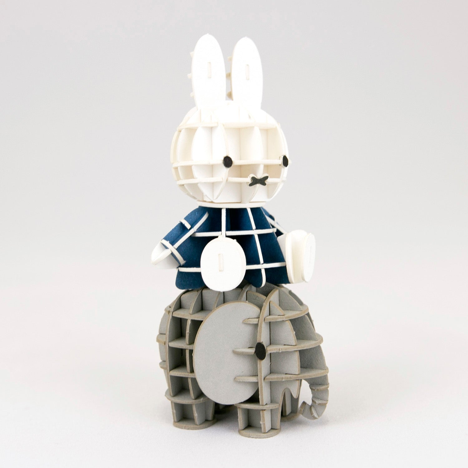 Paper Art si-gu-mi PLUS Dick Bruna Sitting Miffy – Azone TAKUMI Canada