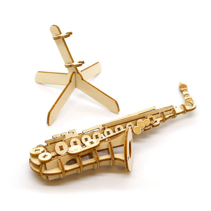 Wooden Art wa-gu-mi Saxophone Pen Stand