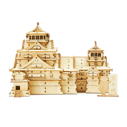 Wooden Art wa-gu-mi NEW Kumamoto Castle (with Kumamon plate)